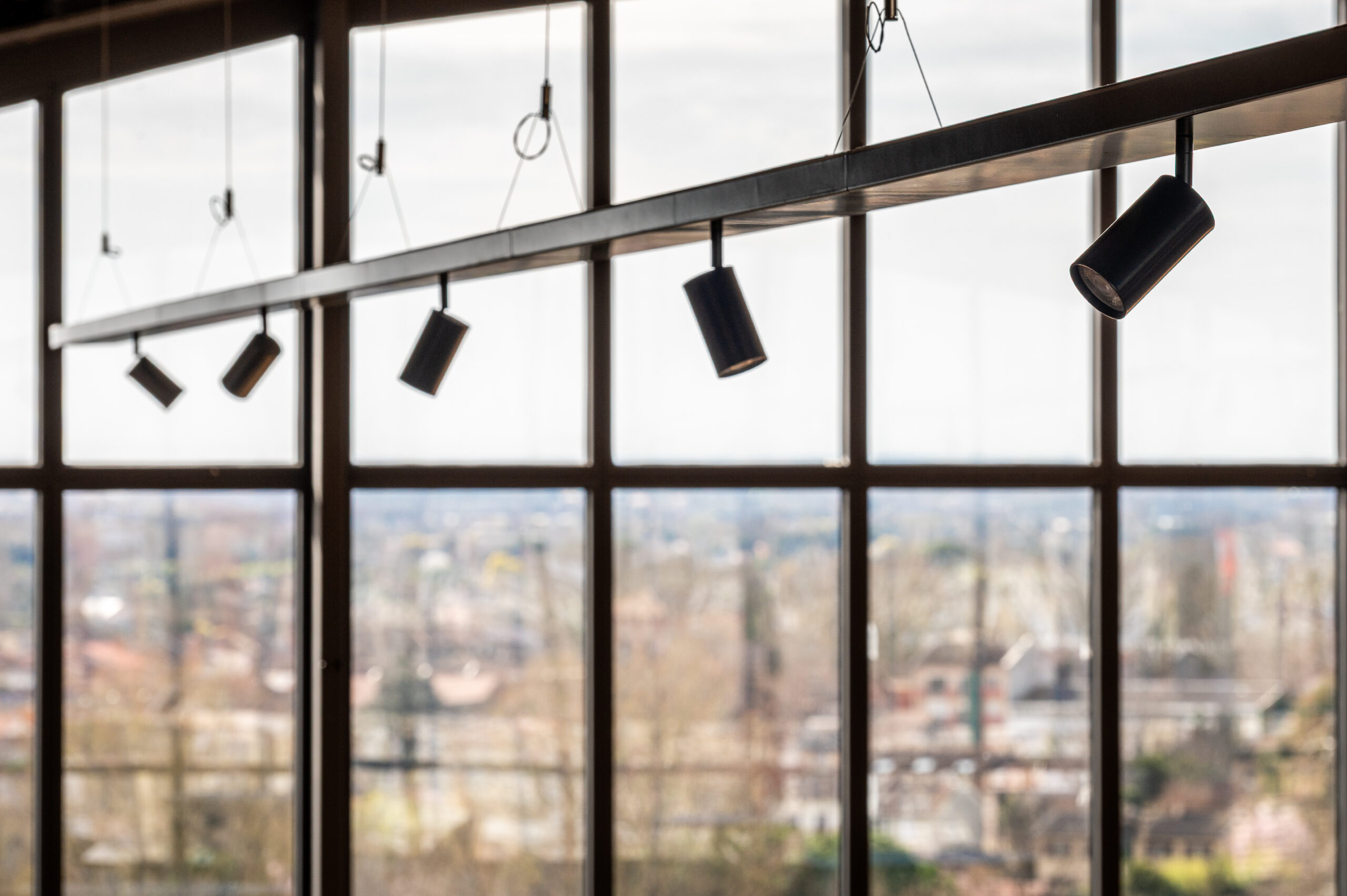 Atelier de fabrication de luminaires Cubispot en France